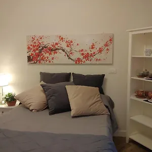 https://tiny-room.in-sardinia.net