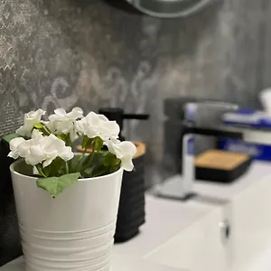Apartment Plumbird Boutique &